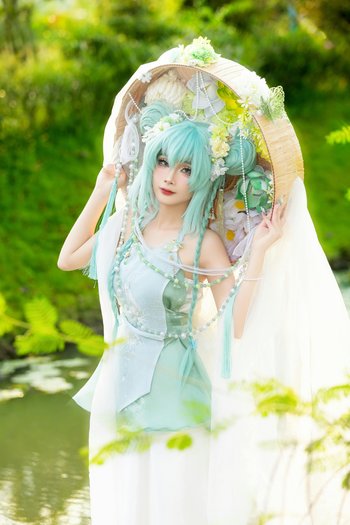 What is Fairy Kei? (22 Examples)